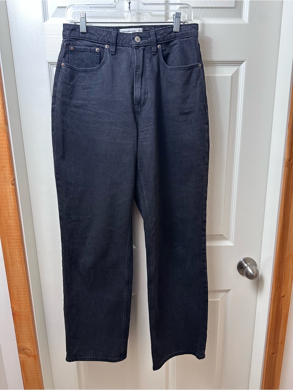 A&F Jeans 6L/28